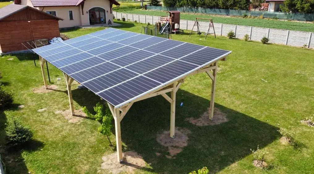 Дерев’яні конструкції під сонячні панелі та альтанки